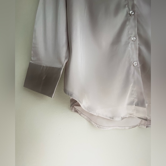 Classic satin blouse - Picture 4 of 4